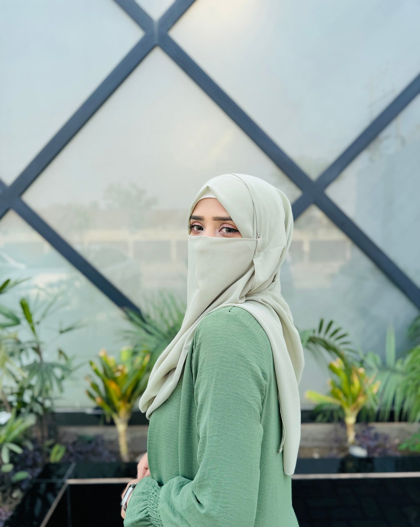 Serene Classic Abaya - Mint Green