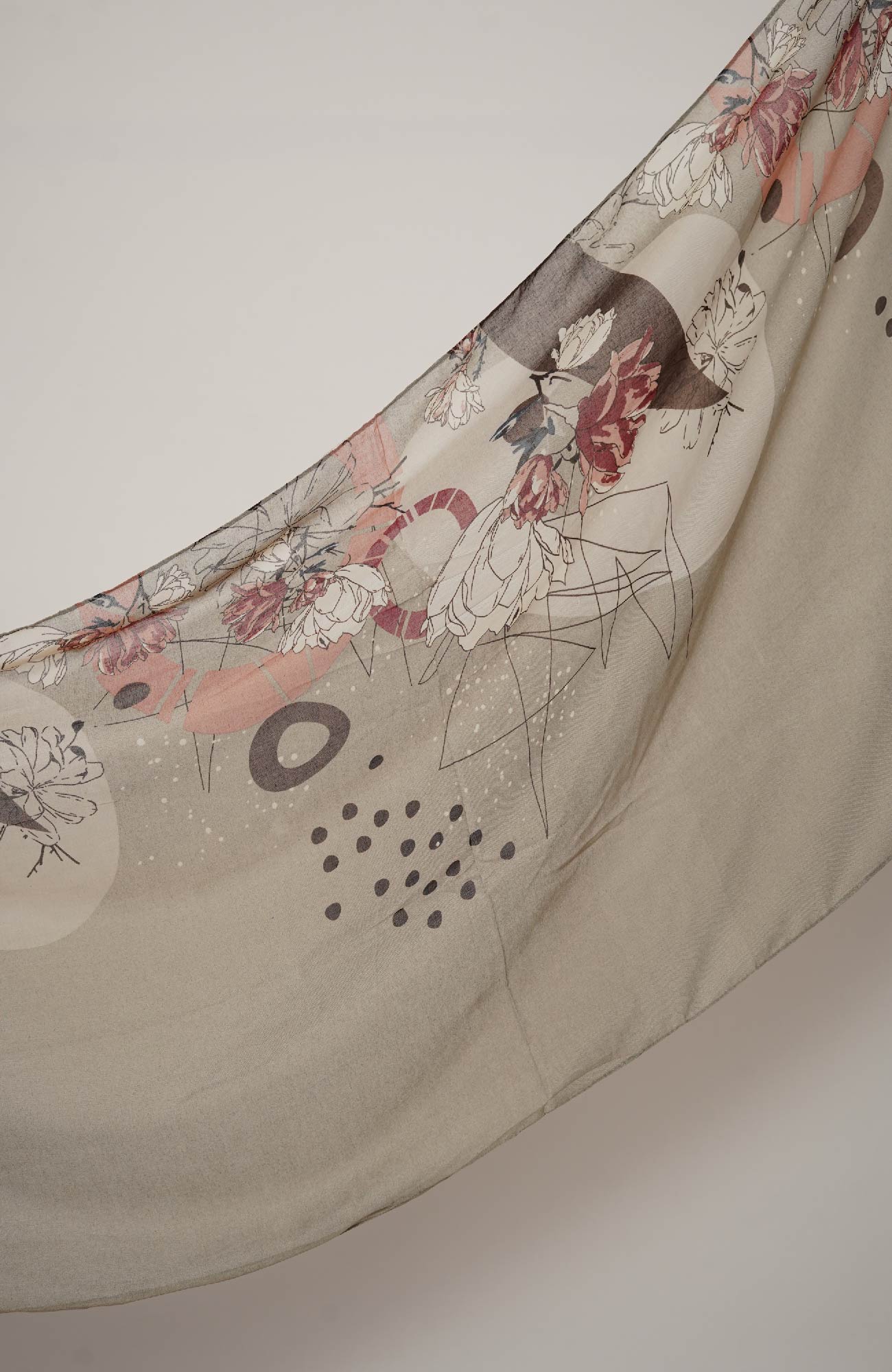 Lawn Print Bloom Beige Hijab