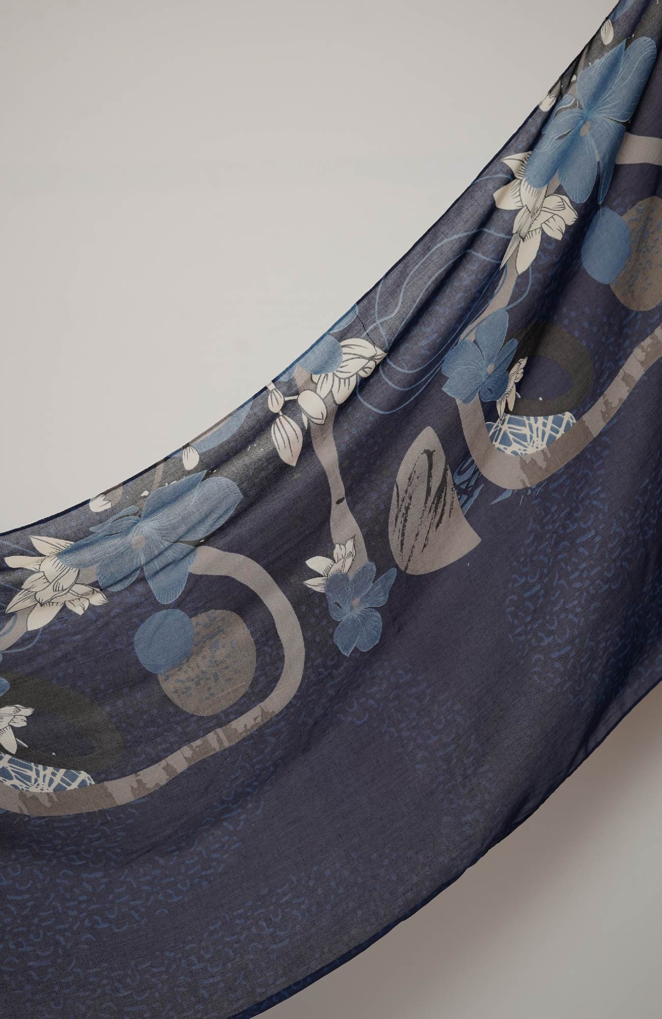 Lawn Print Bloom Blue Hijab