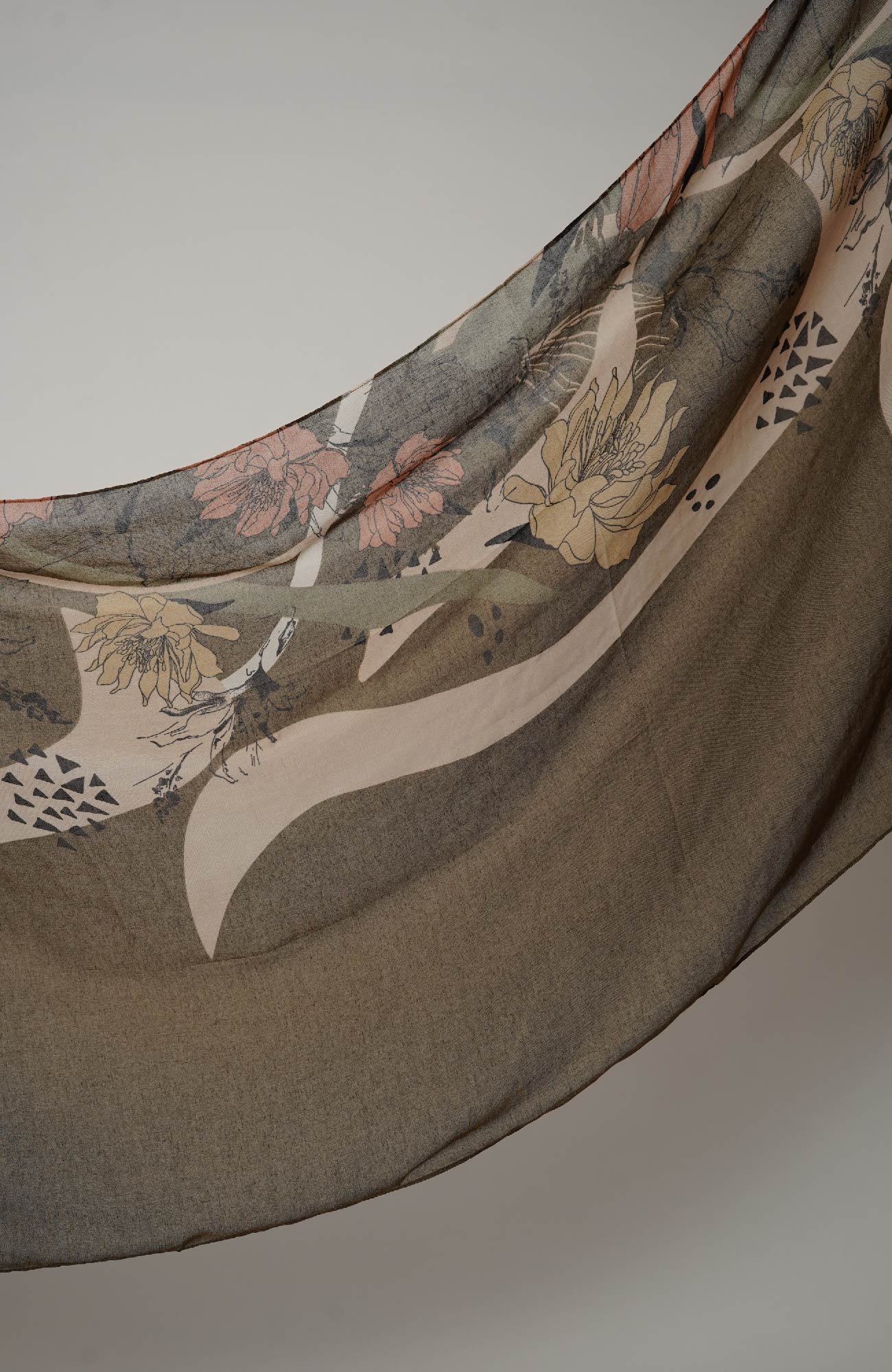 Lawn Printed- Dahlia Olive