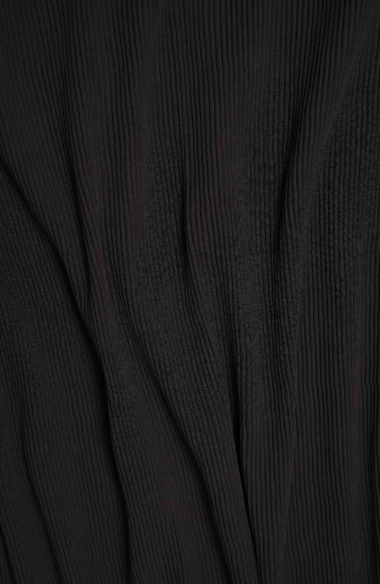 Pleated-Black