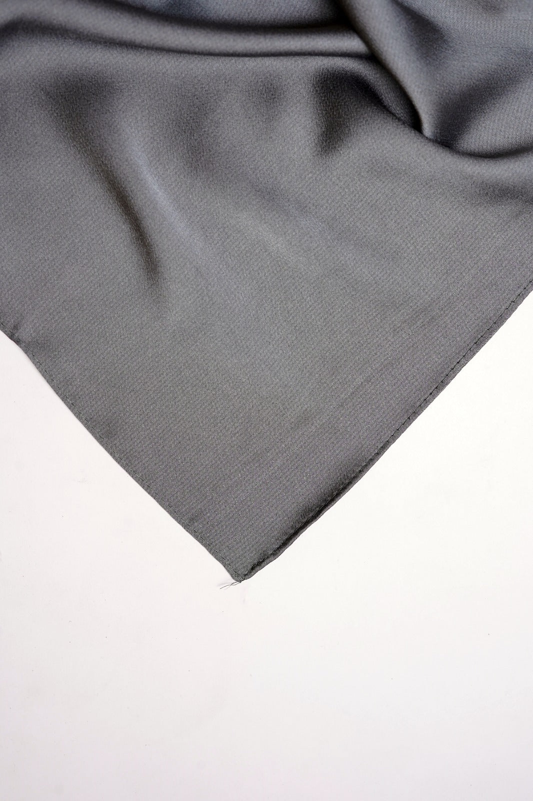 Luxe satin Silk-Dark grey