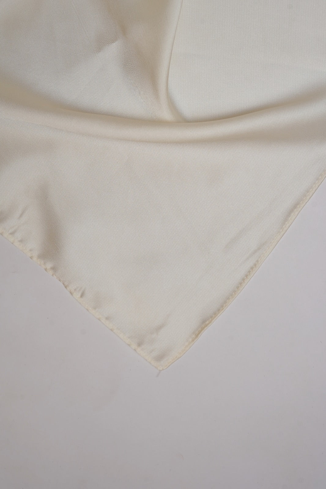 Luxe satin Silk-Cream
