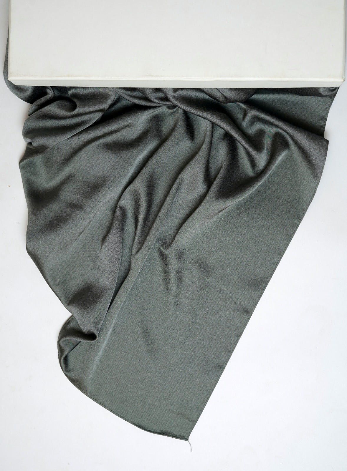 Luxe satin Silk-Dark grey