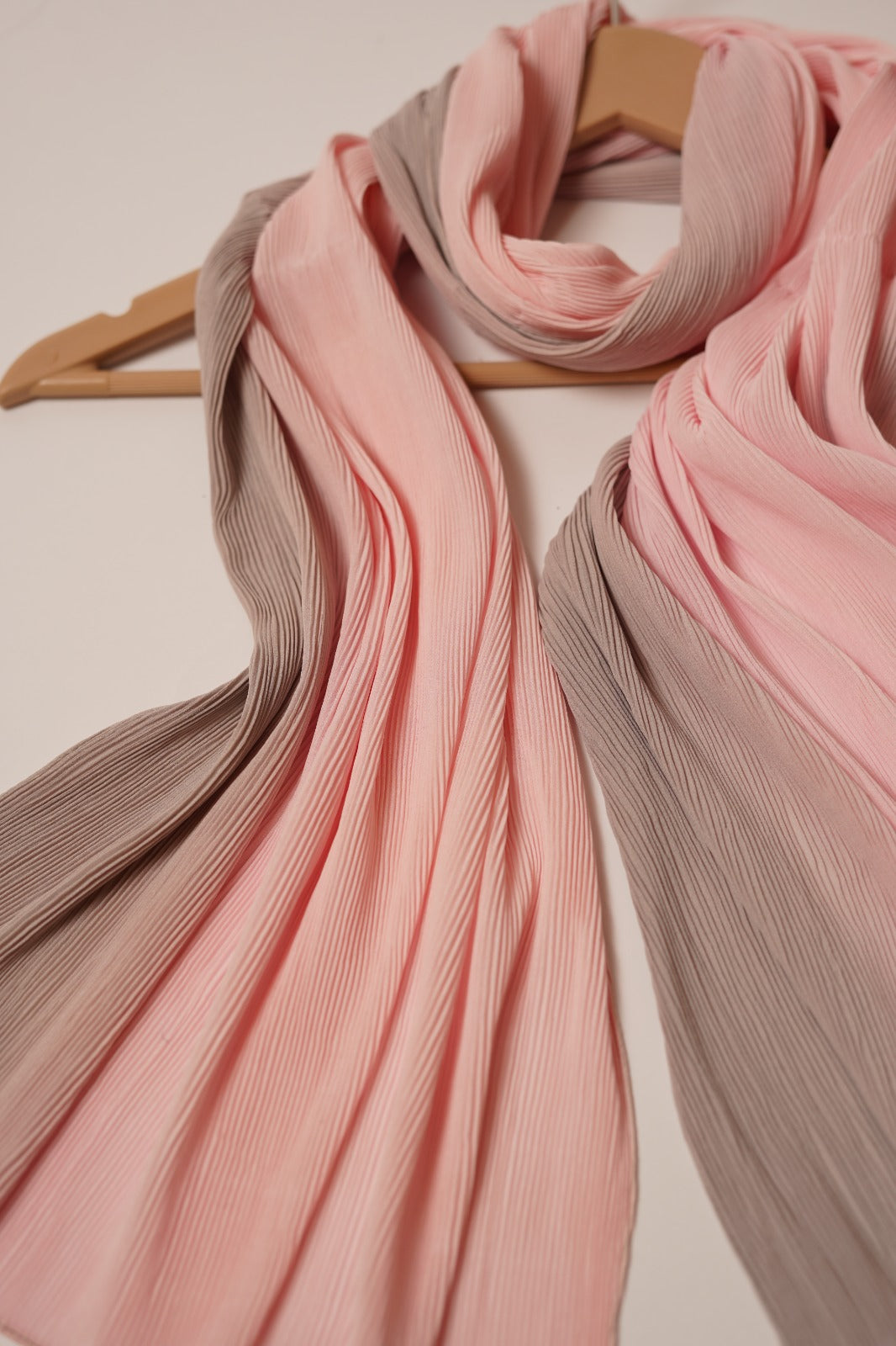 Ombre Pleated Hijab Chalk Pink