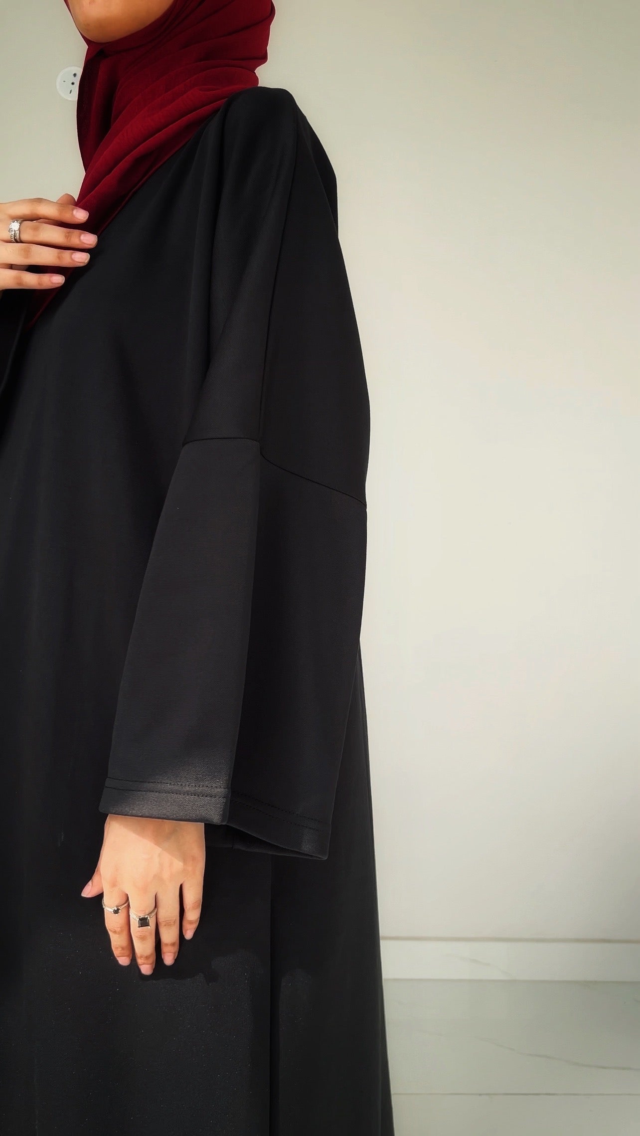ÈLEGANTE ABAYA - BLACK