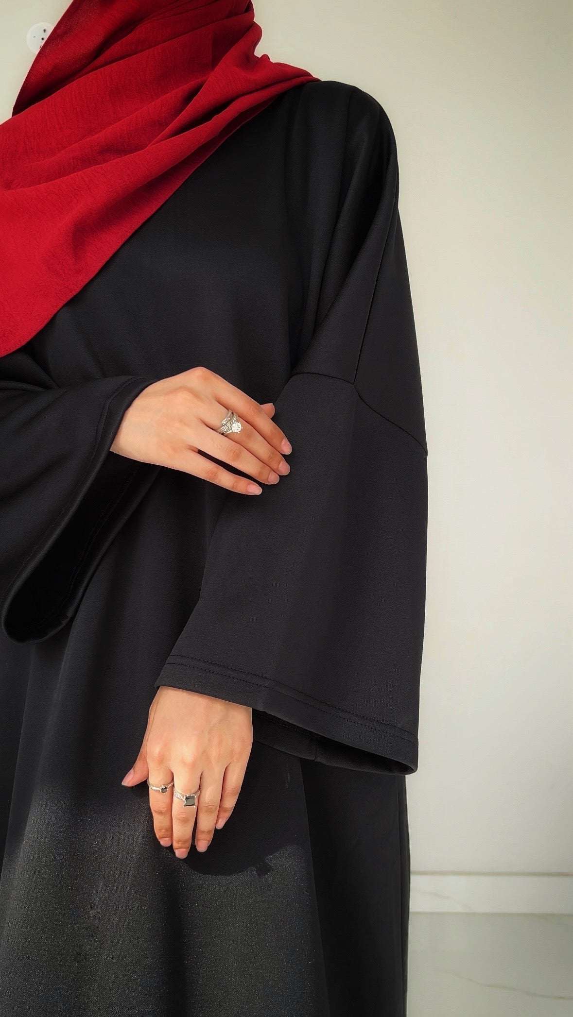 ÈLEGANTE ABAYA - BLACK