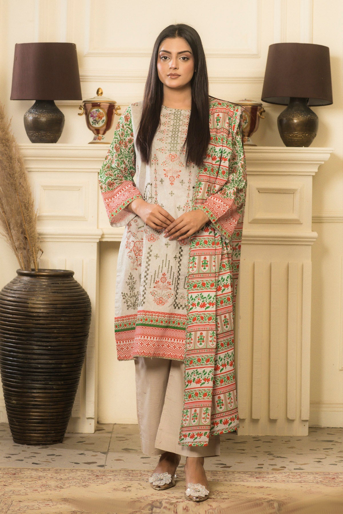 3 PC Lawn Karhai Suit