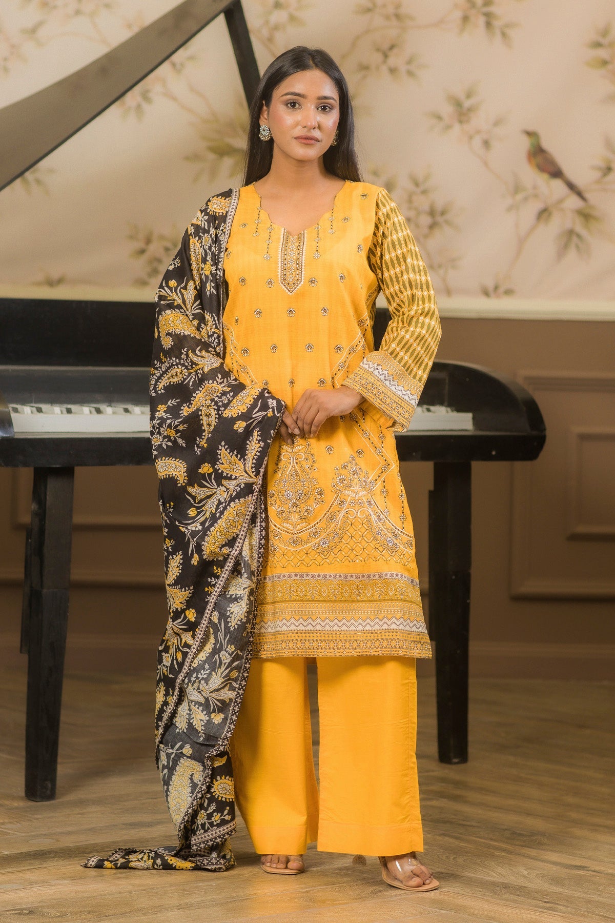 3 PC Lawn Karhai Suit