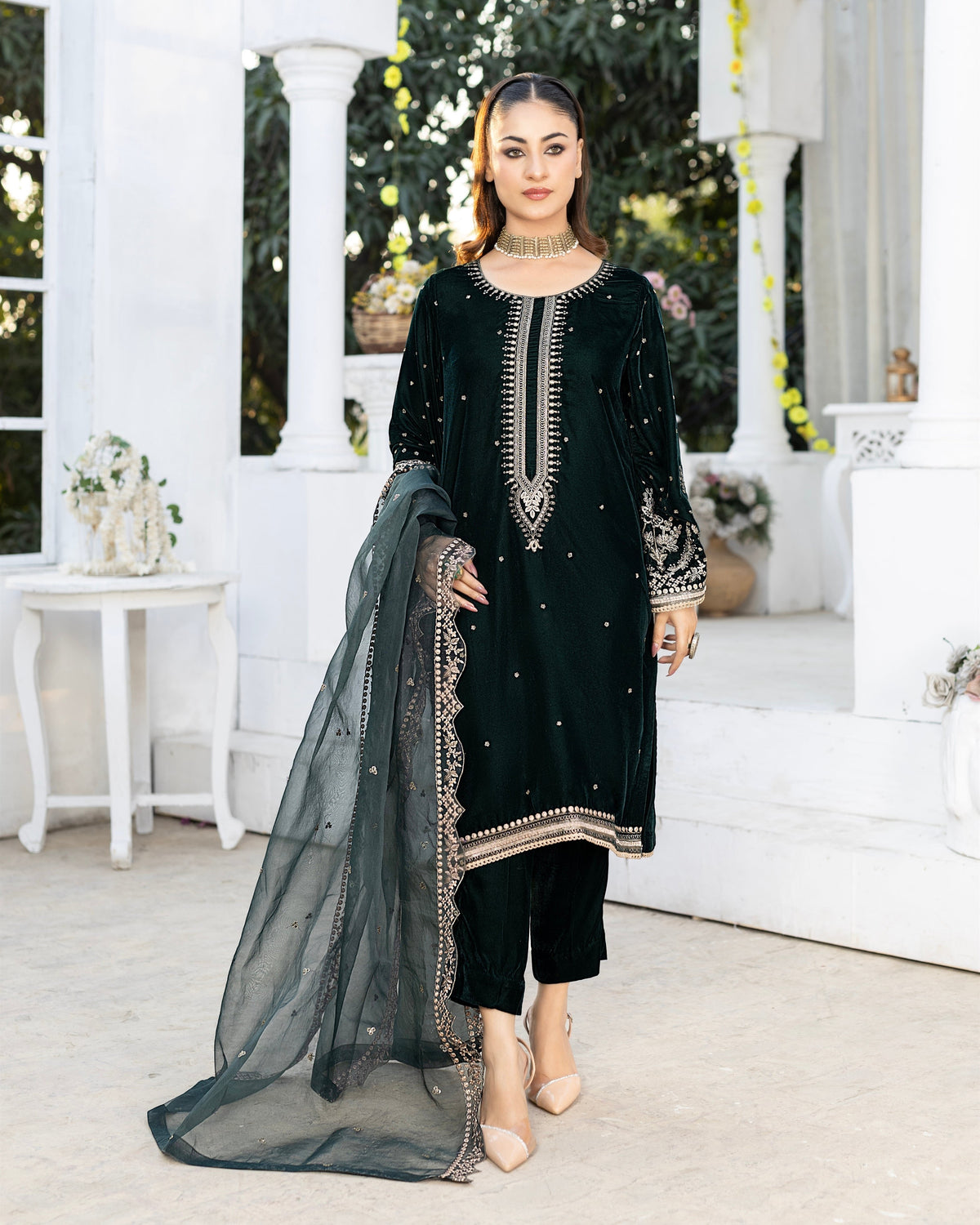 3 Pcs Emerald Green Velvet Dress ALRUBAB COLLECTION 3 Pcs Emerald Green Velvet Dress ALRUBAB COLLECTION