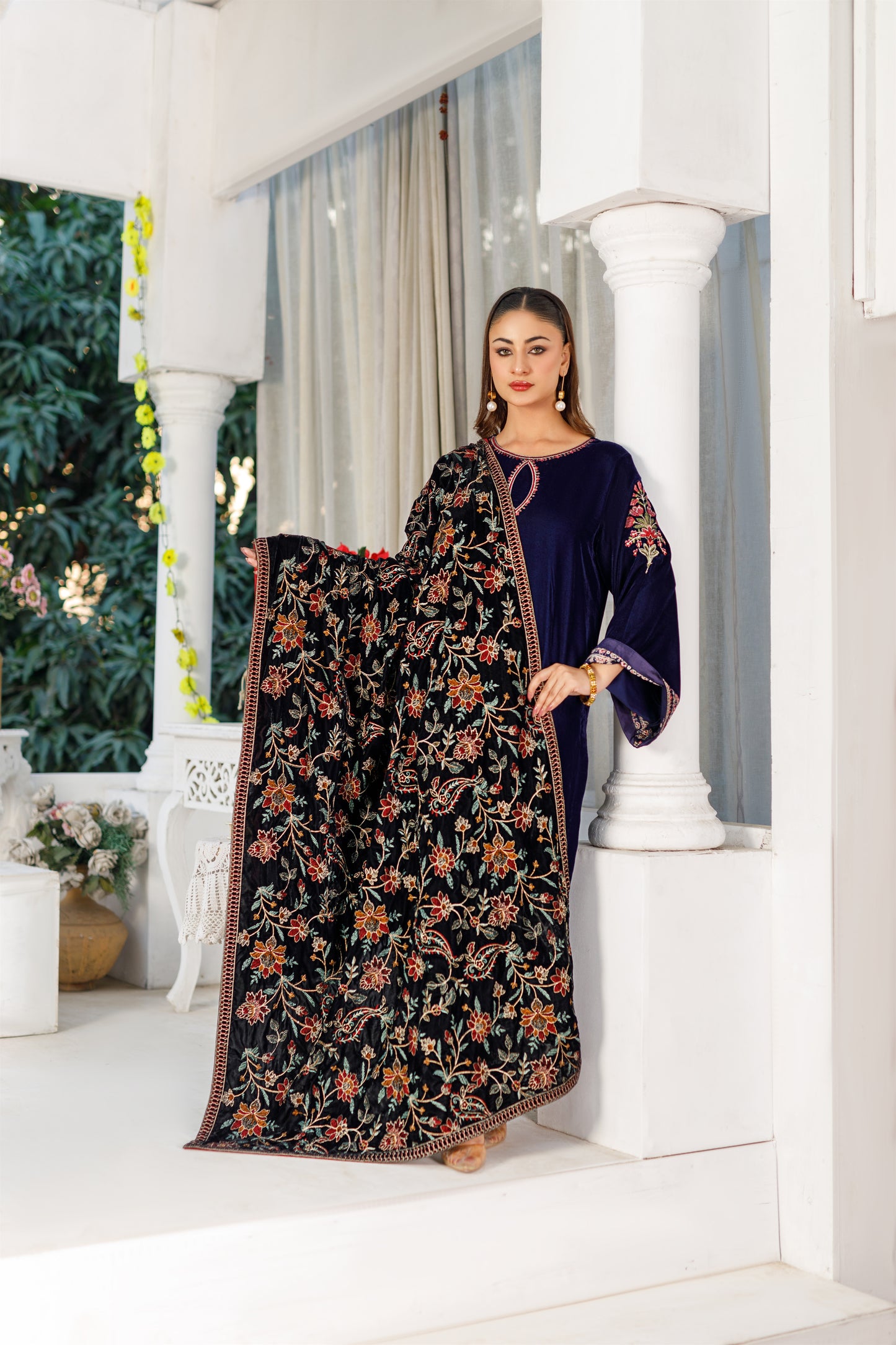 Black Velvet Shawl with All-Over Tilla Embroidery