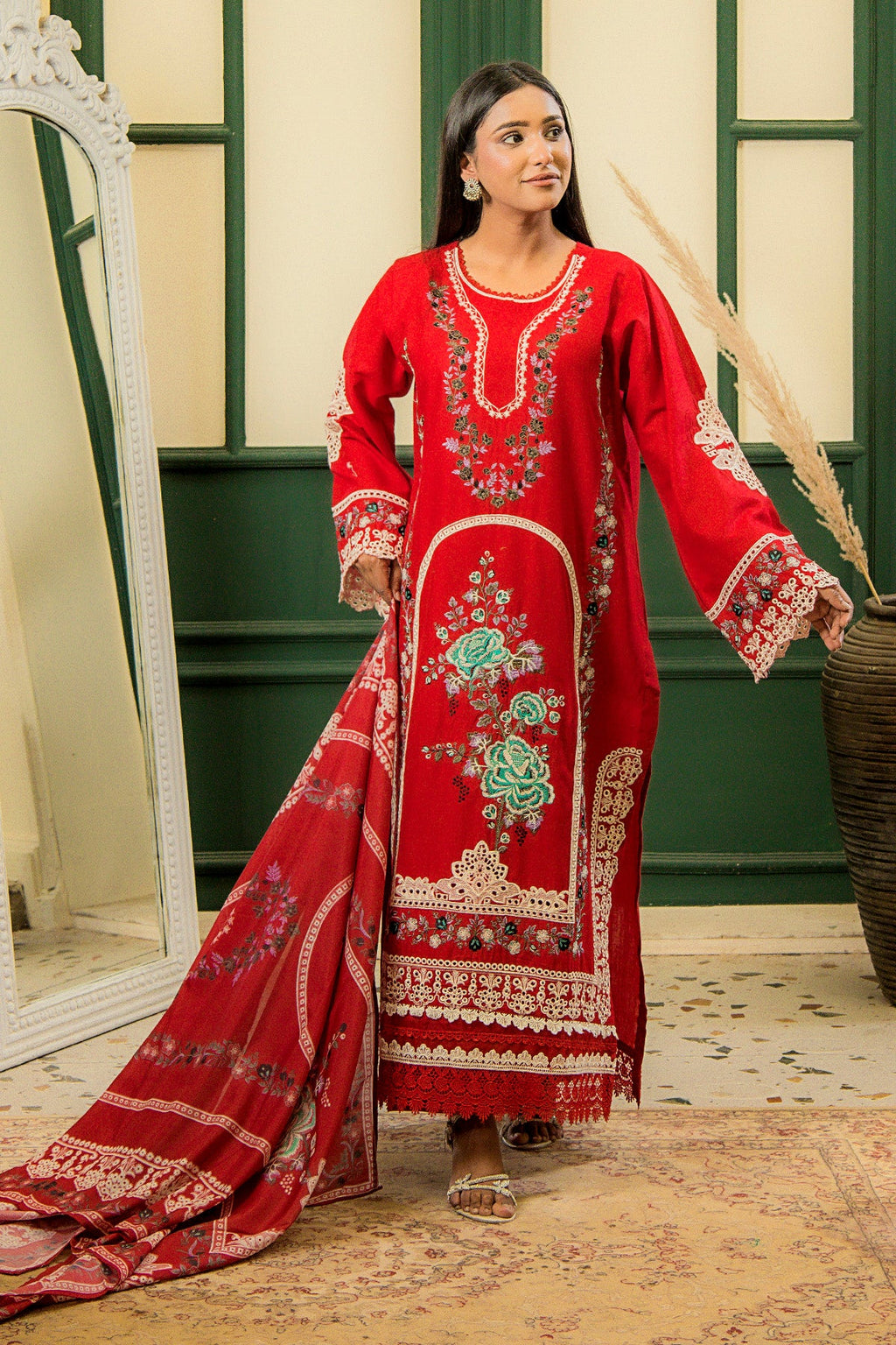 3 PC Lawn Karhai Suit