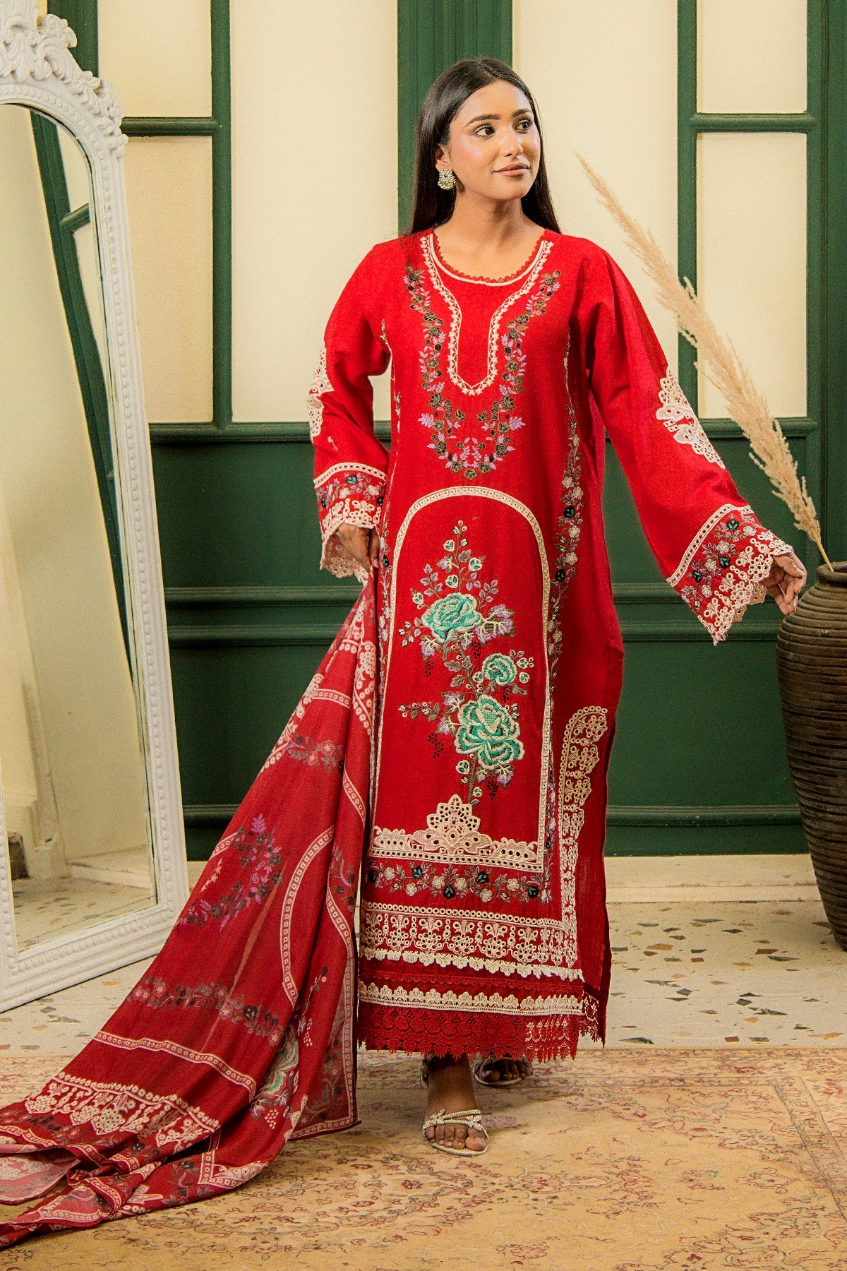 3 PC Lawn Karhai Suit