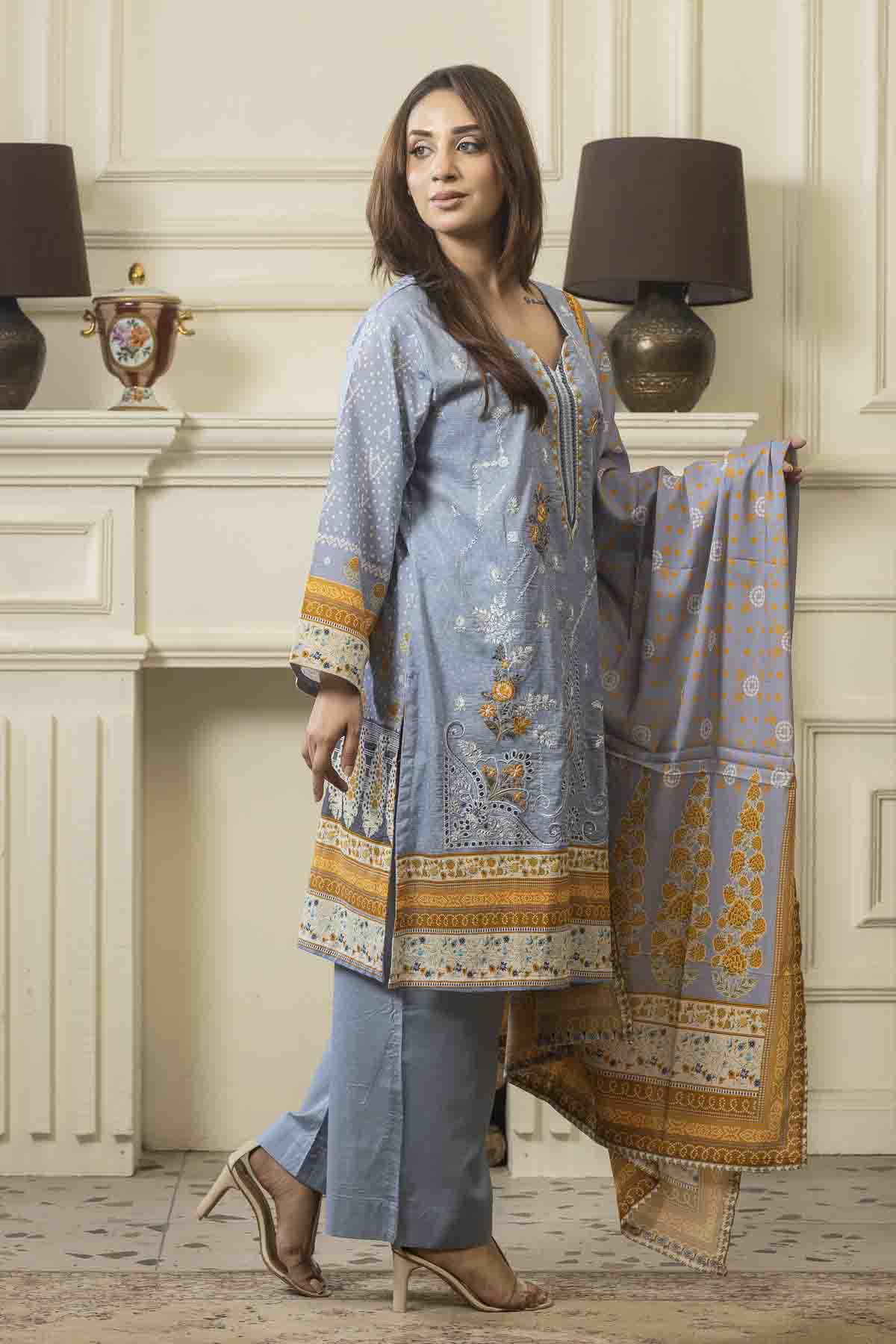 3 PC Printed Lawn Suit