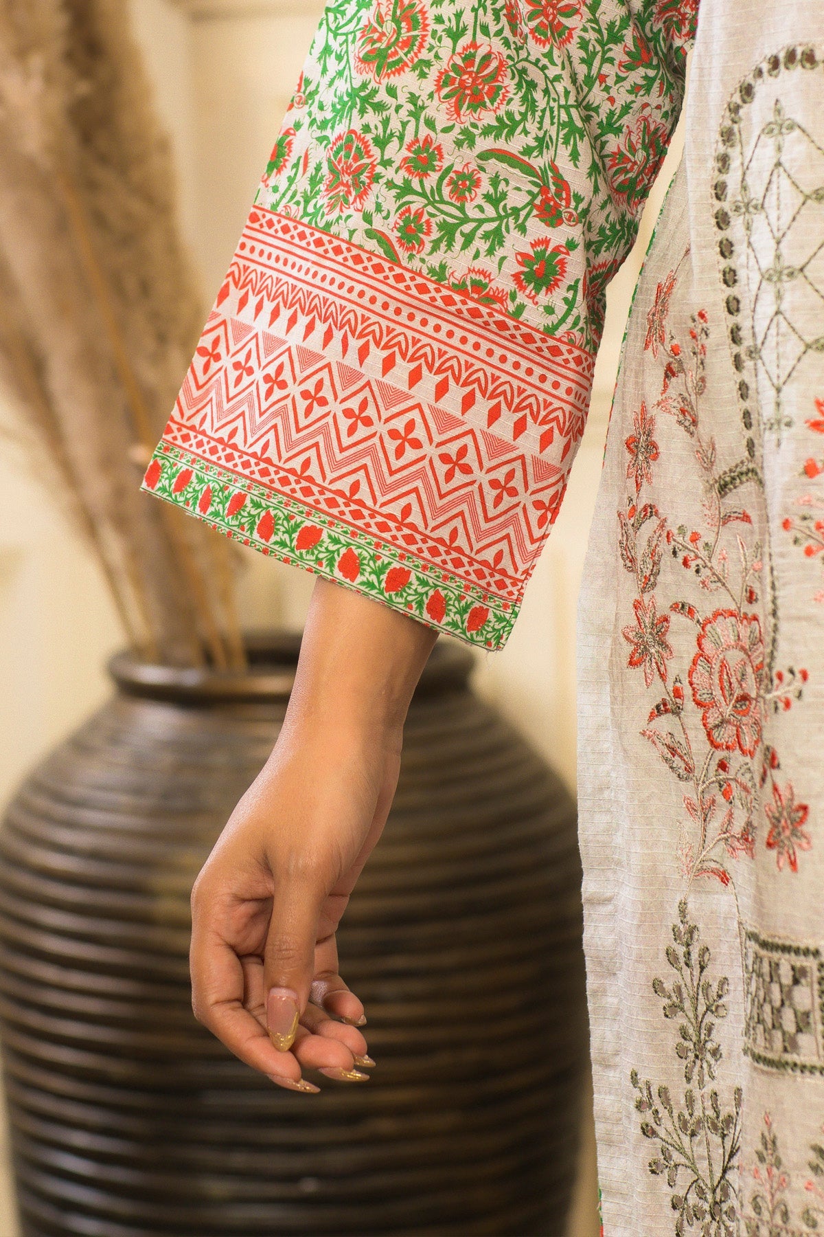 3 PC Lawn Karhai Suit