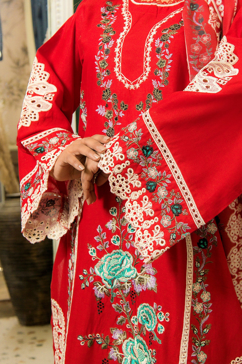 3 PC Lawn Karhai Suit