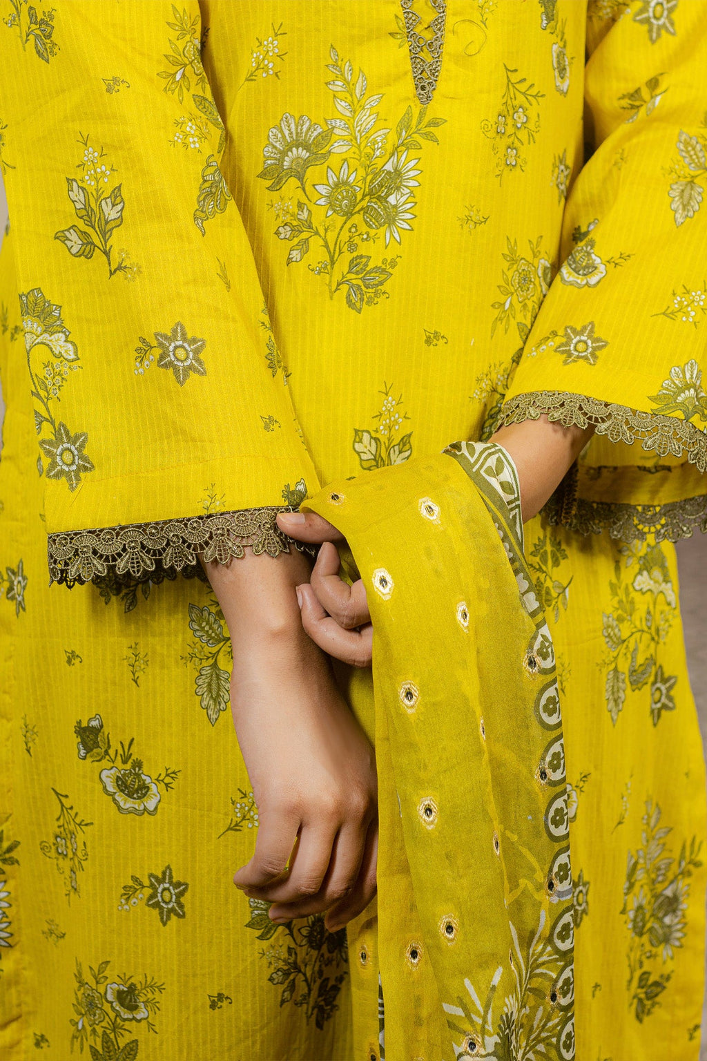 3 PC Printed Lawn Suit