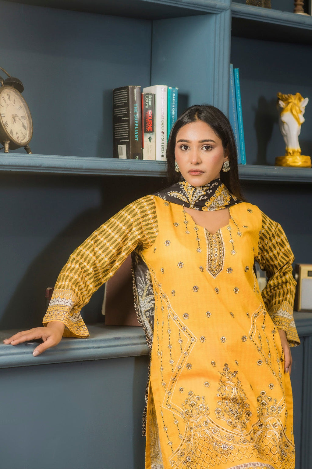 3 PC Lawn Karhai Suit