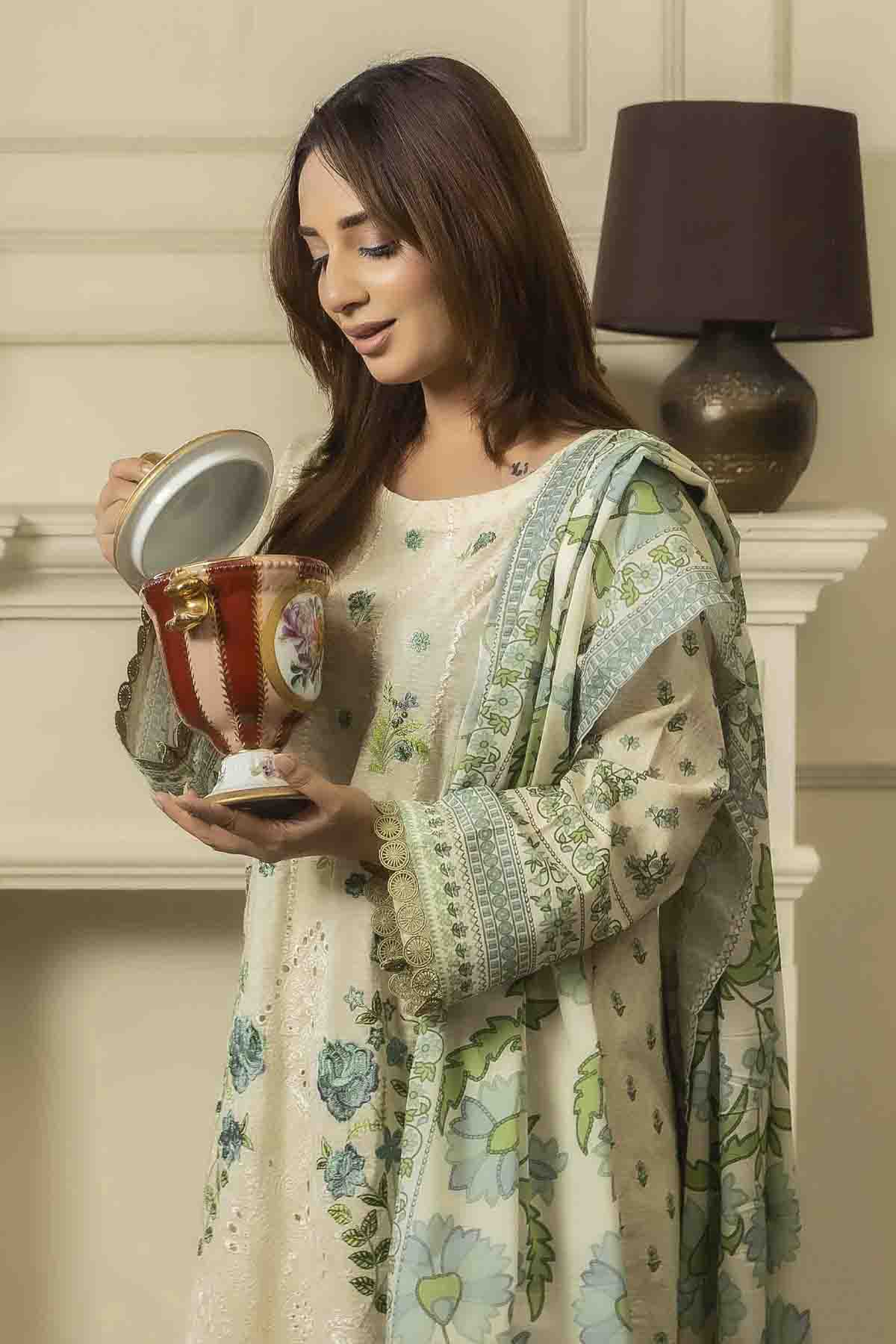 3 PC Printed Lawn Suit
