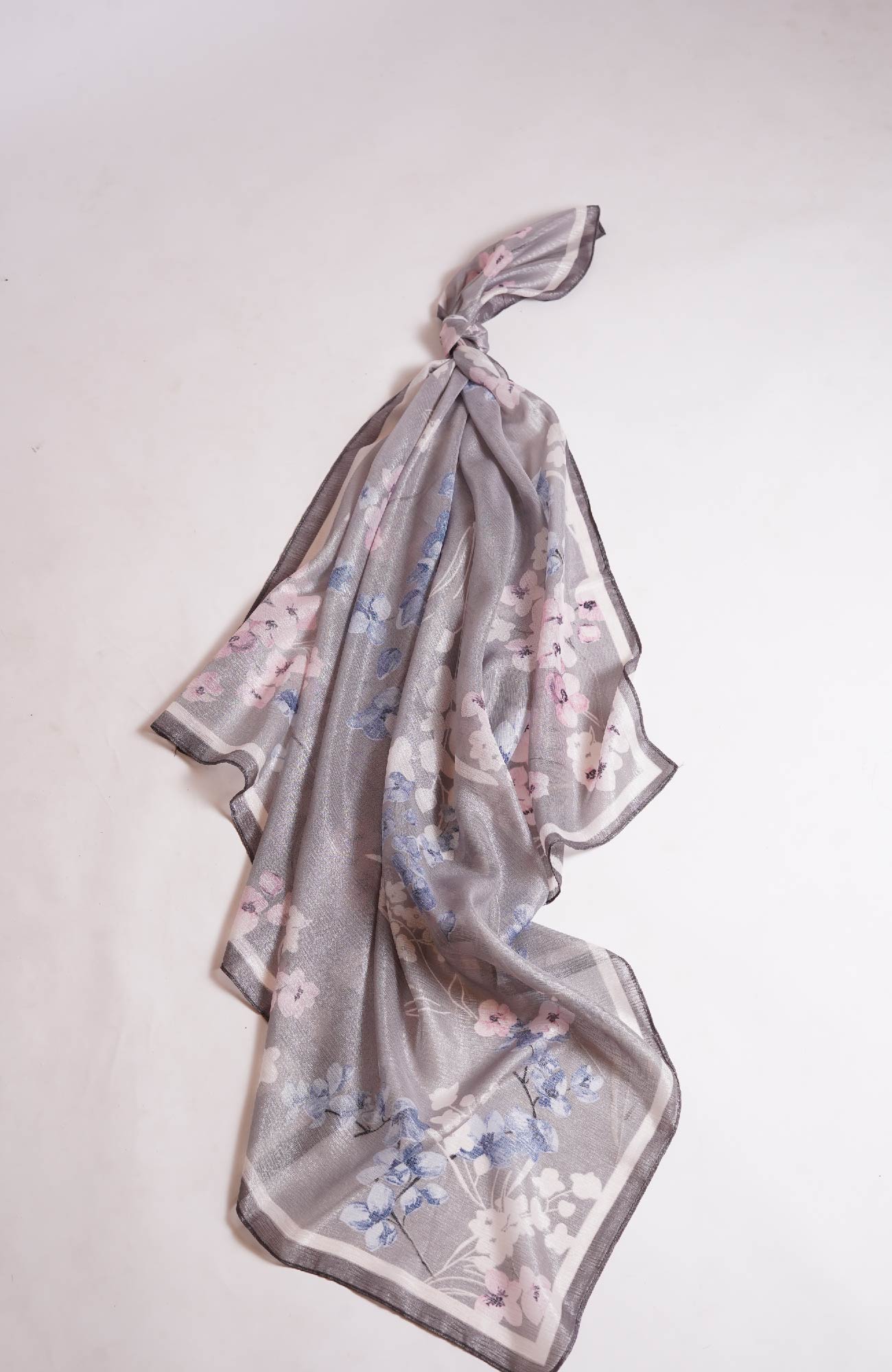 Shimmer Floral Silk - Timberwolf