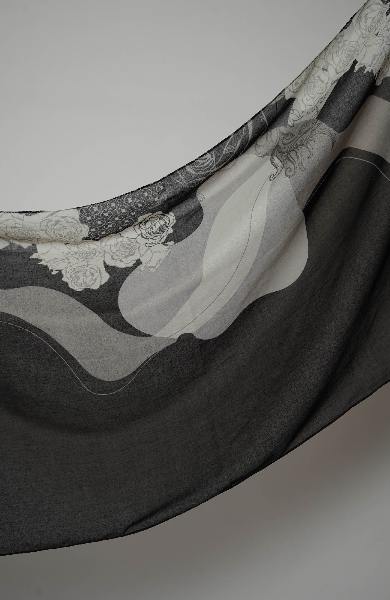 Lawn Print-Bloom Graphite