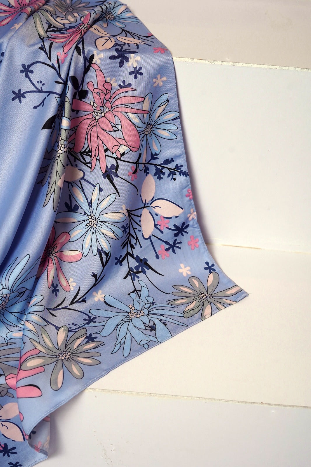 Satin Printed - Iris Carolina