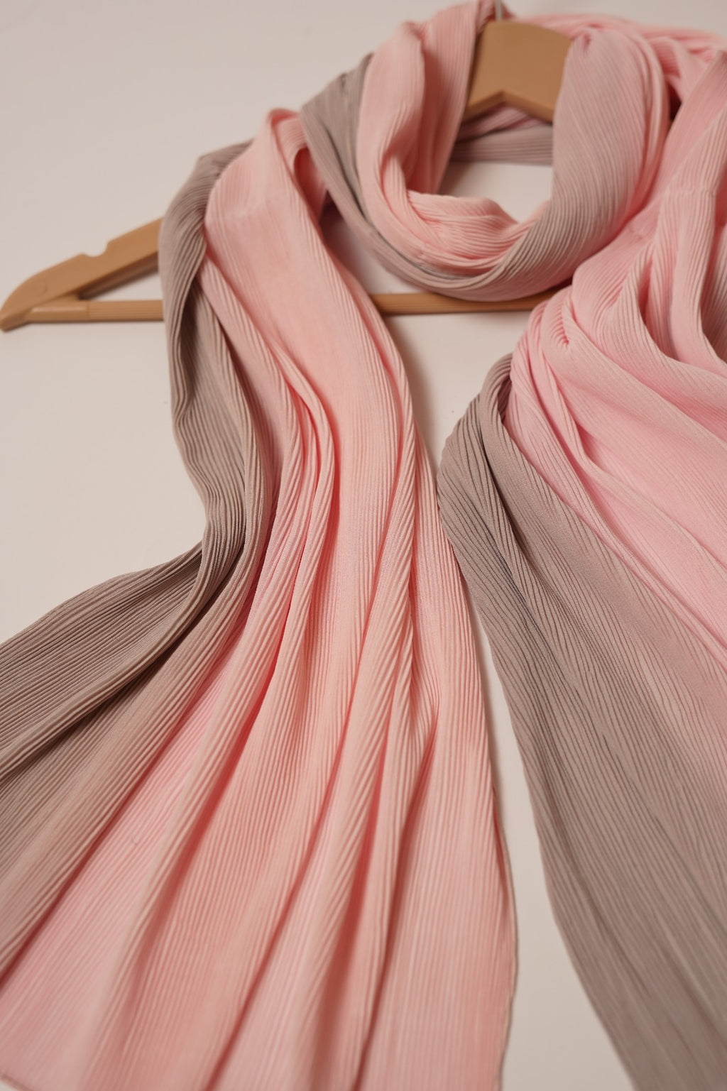 Ombre Pleated Hijab Chalk Pink