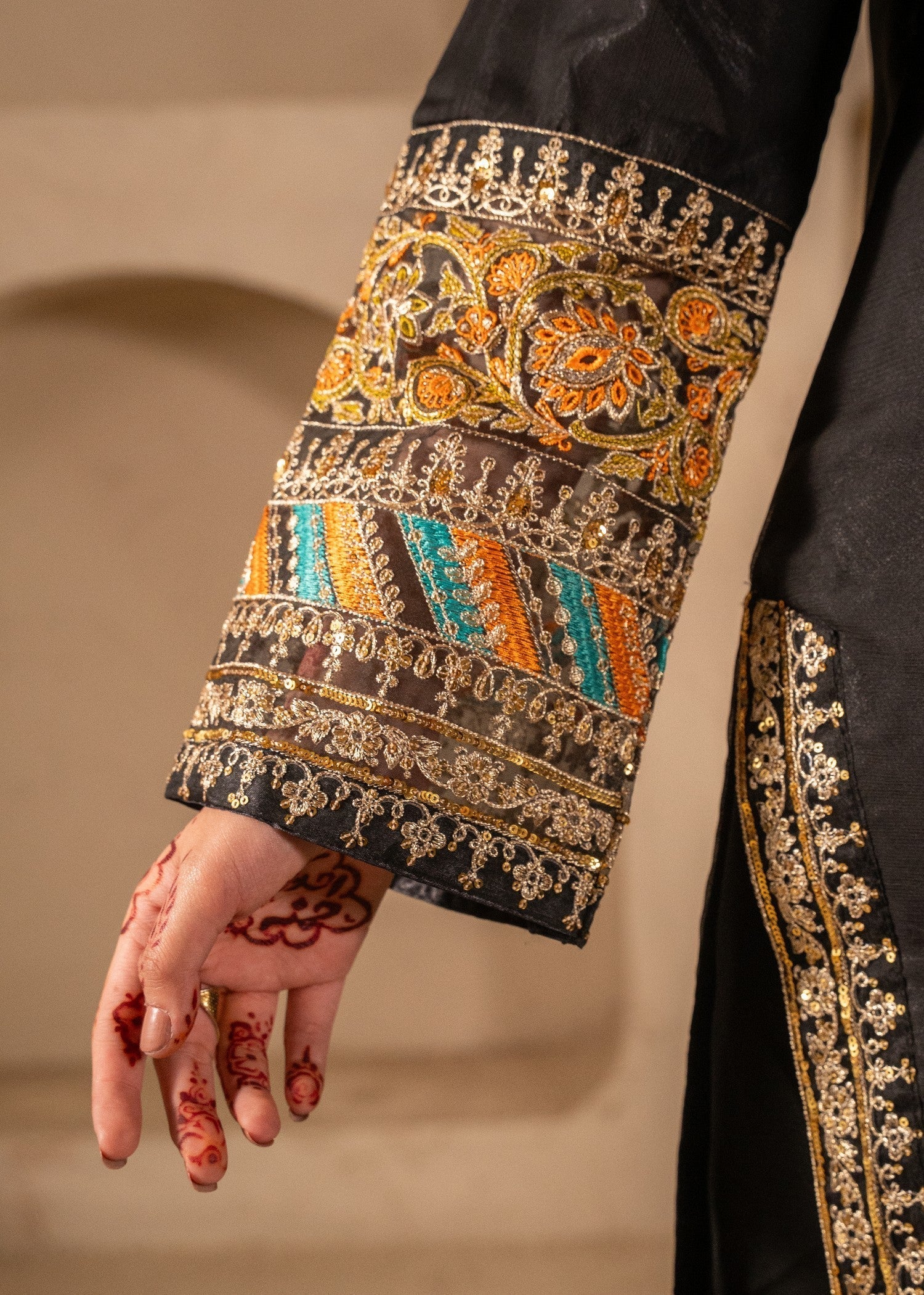 Zeen (Black)