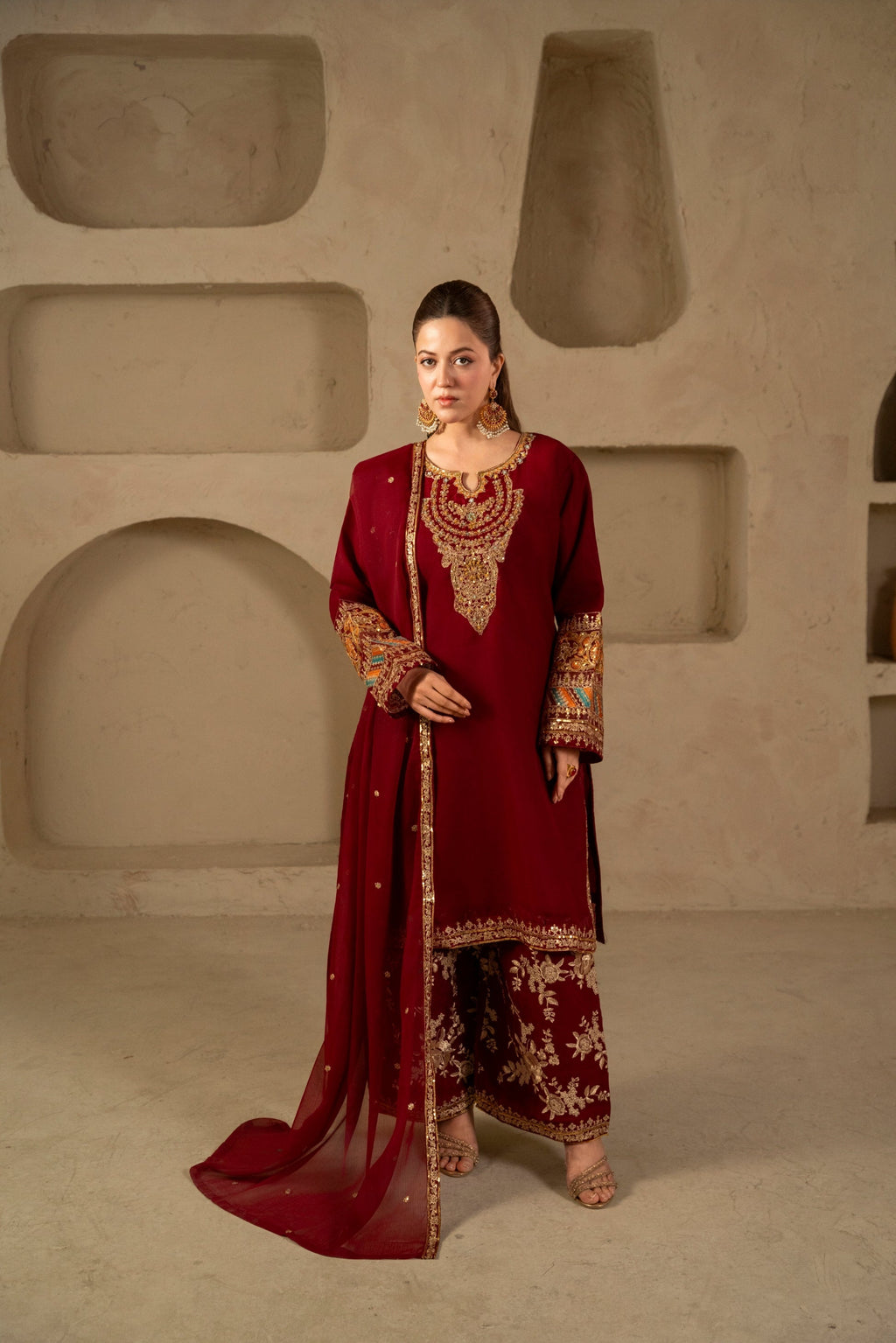 Zeen (Maroon)