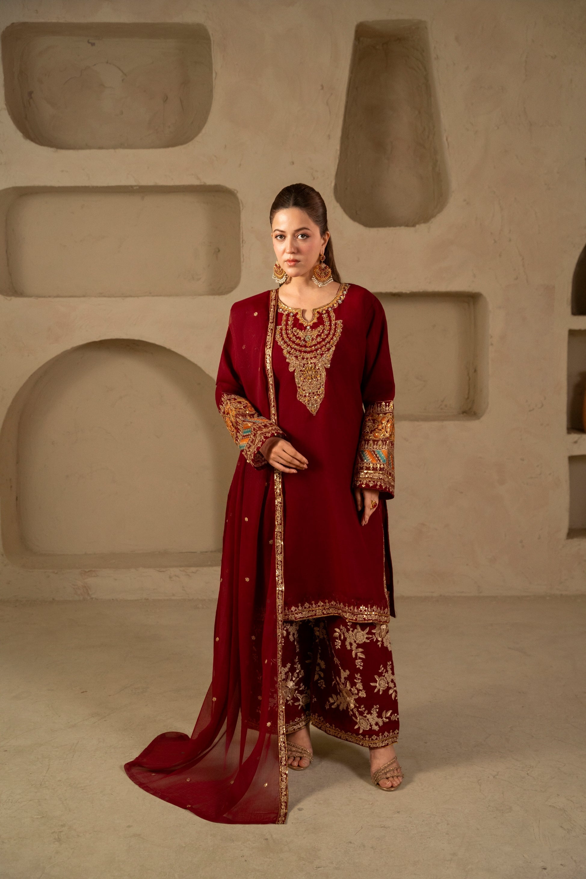 Zeen (Maroon)