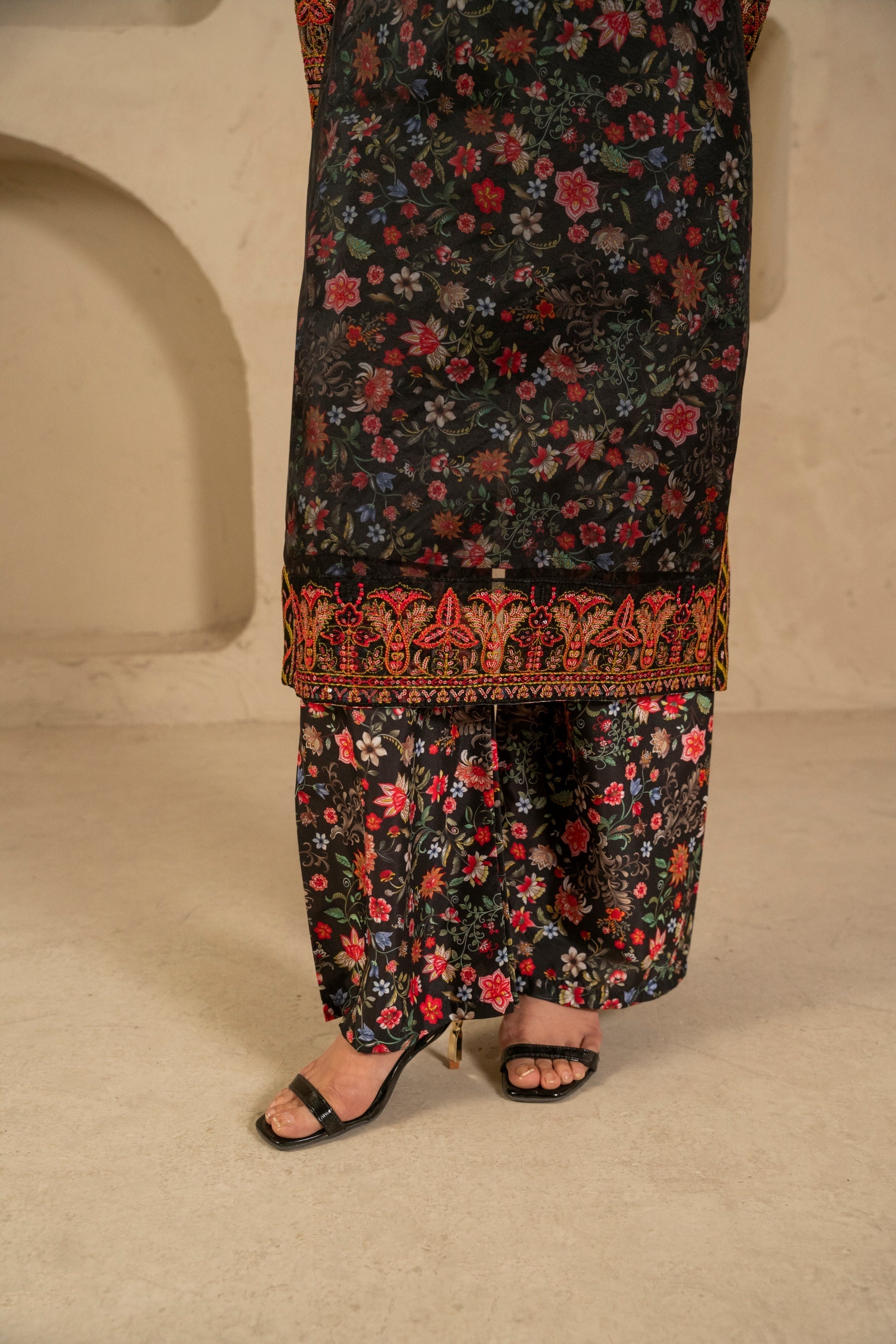 Gul Bahar (Black)
