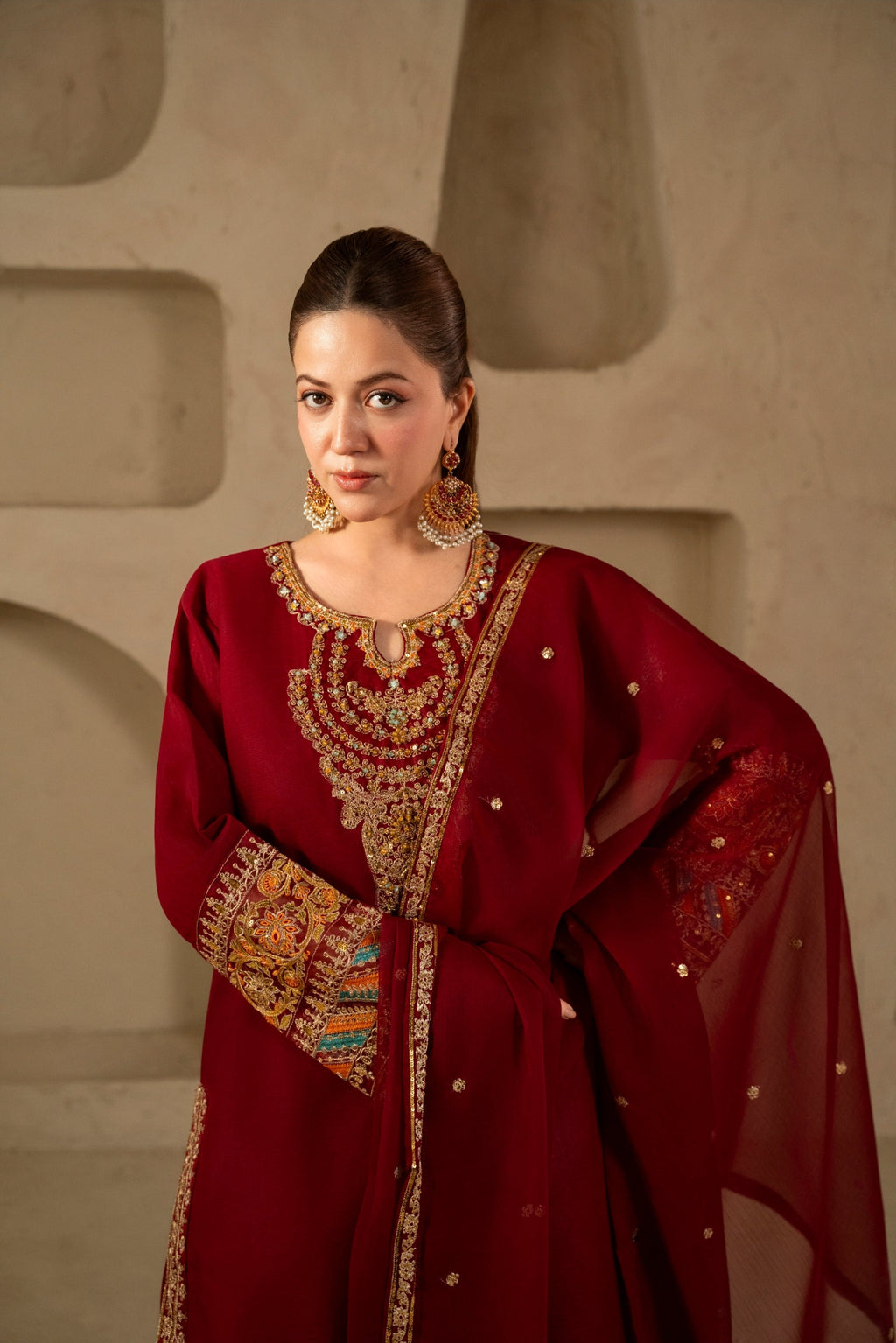 Zeen (Maroon)
