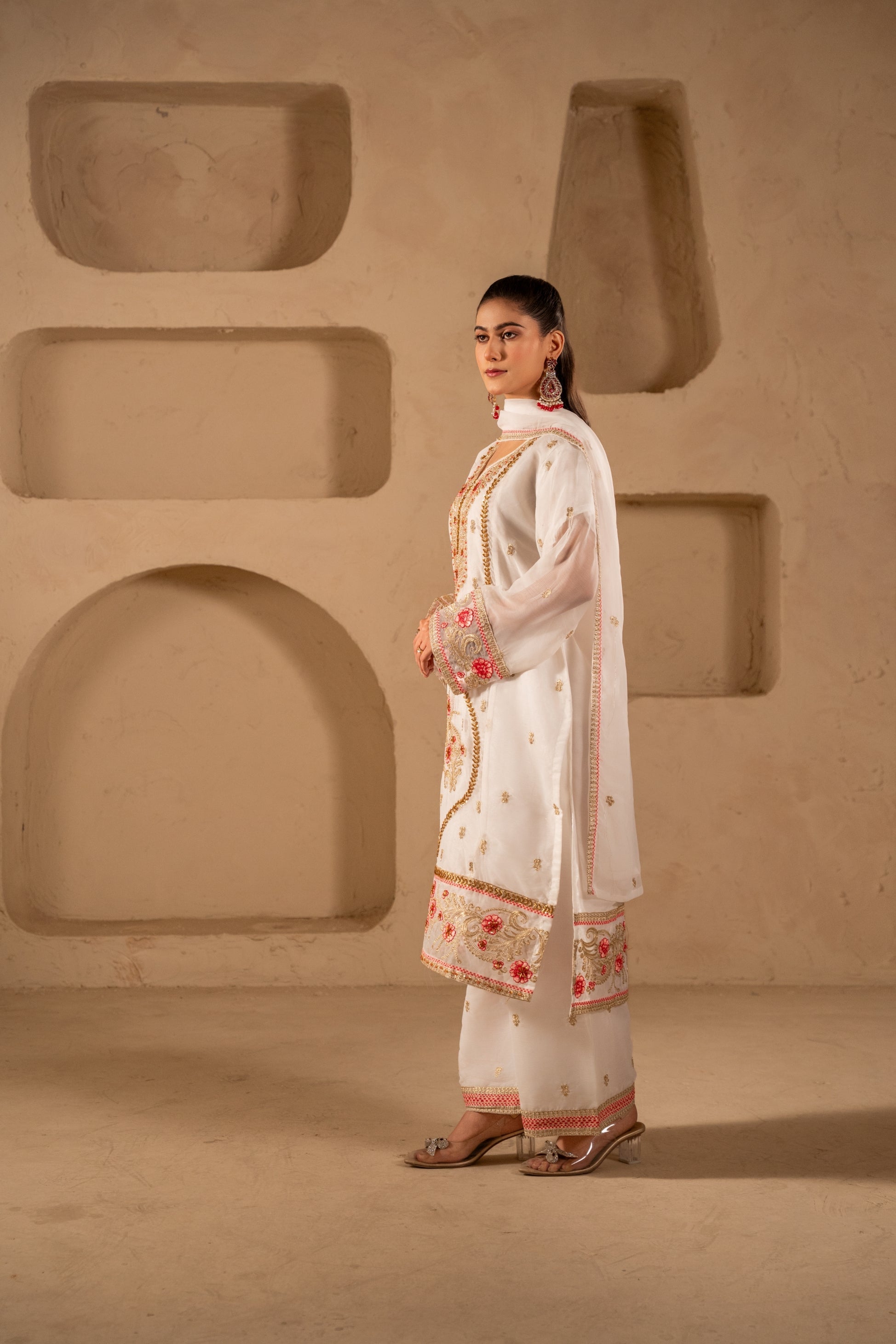 Fida (White)