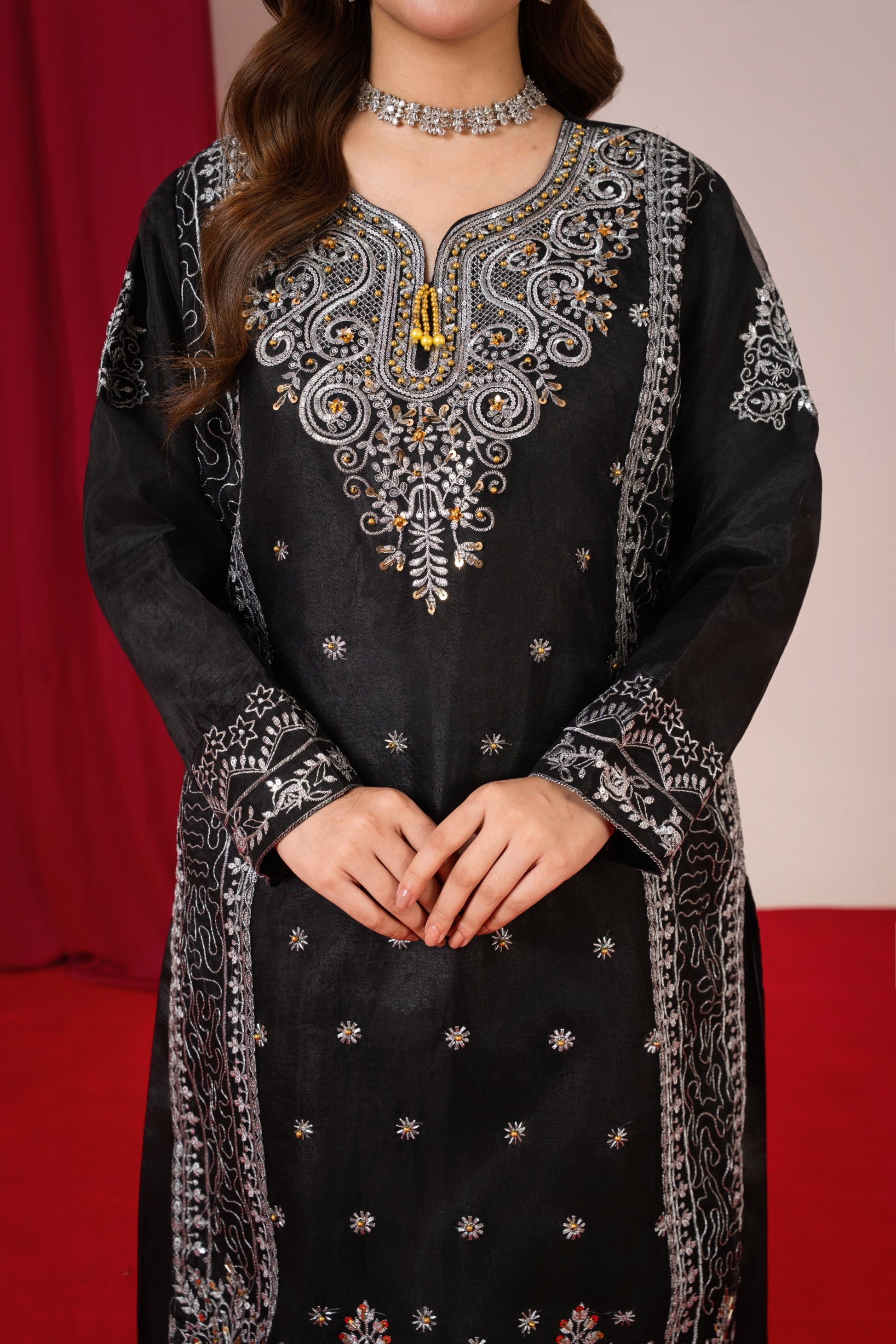 Gulnar (Black)