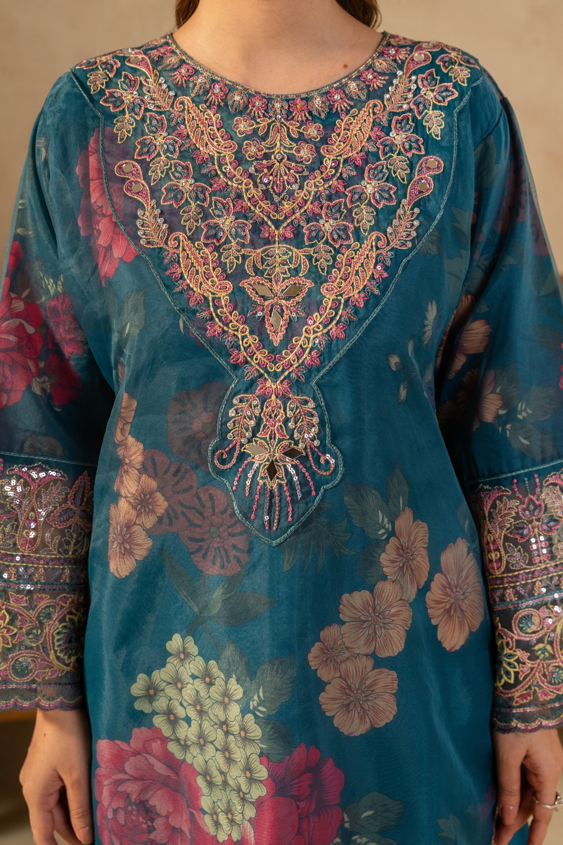 Gul Bahar (Pine Green)
