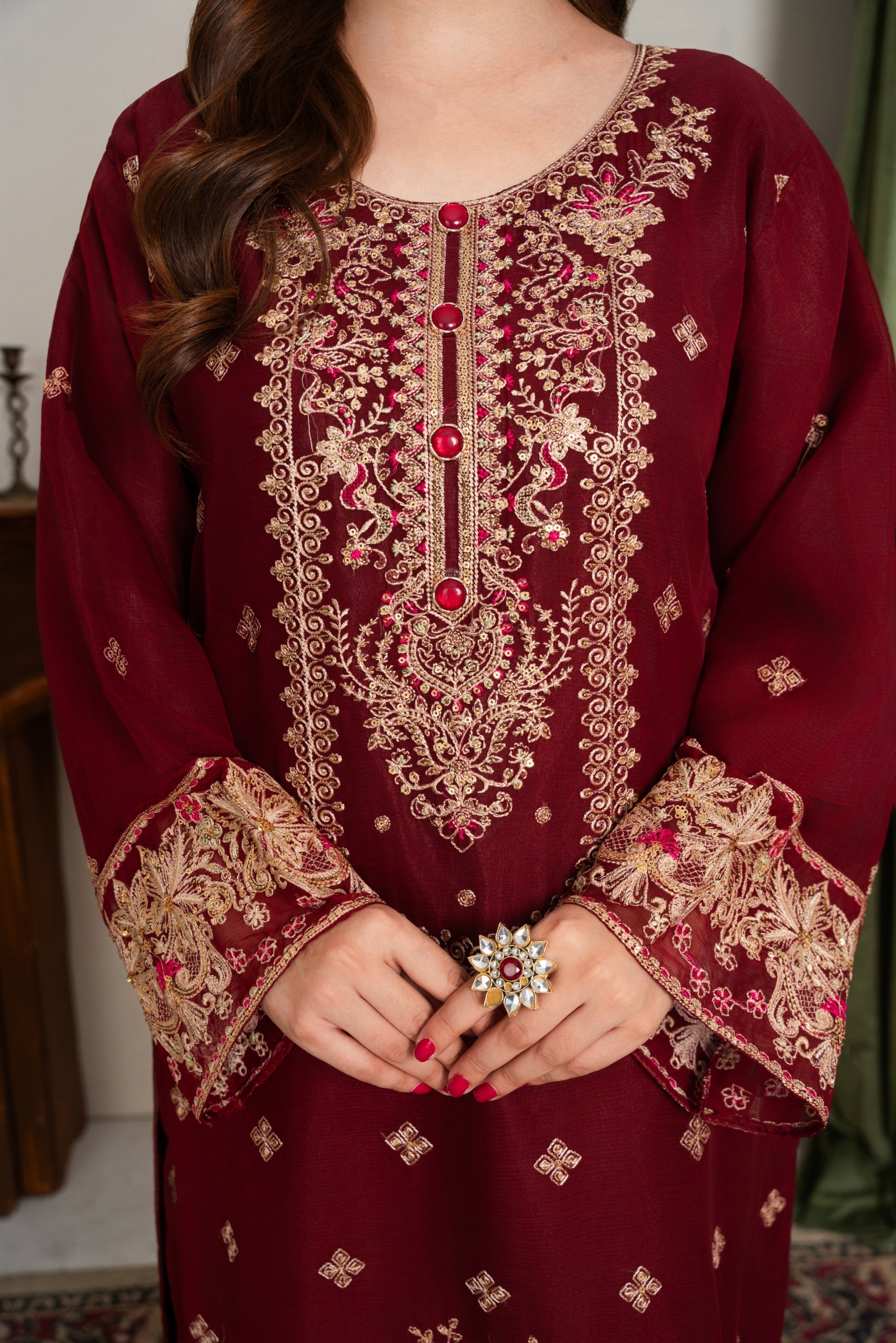 Gul (Maroon)