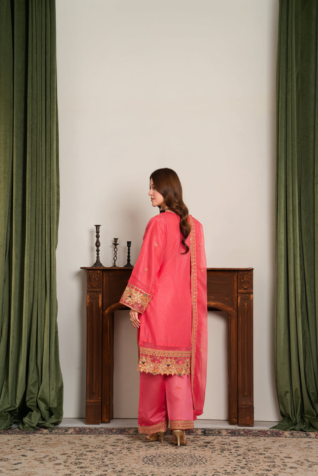 Gul (Peach Pink)