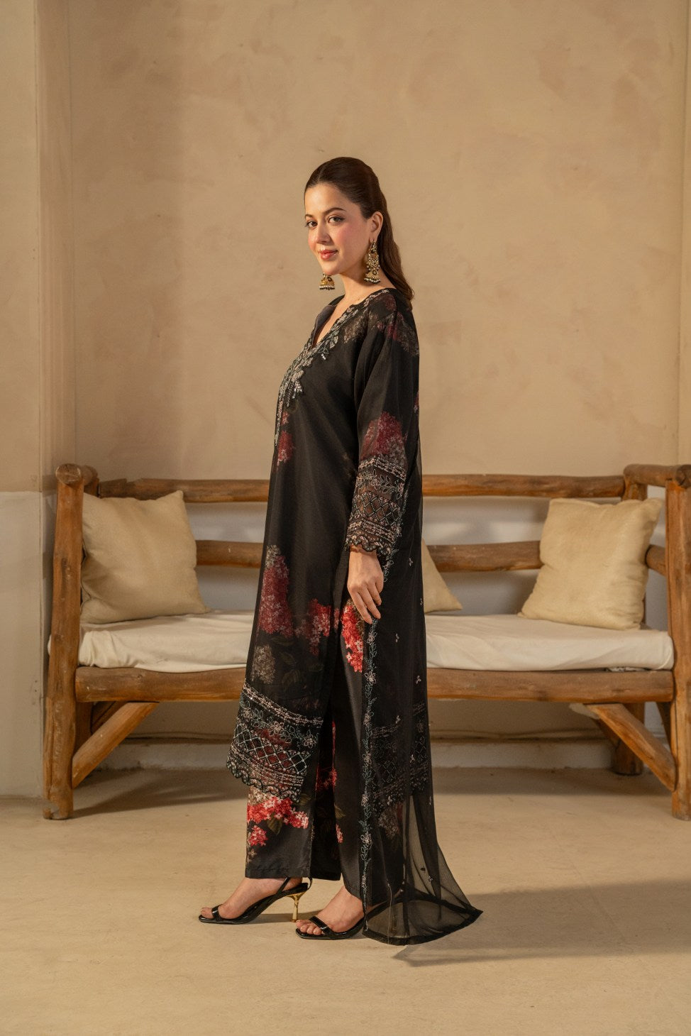 Gul Rukh (Black)